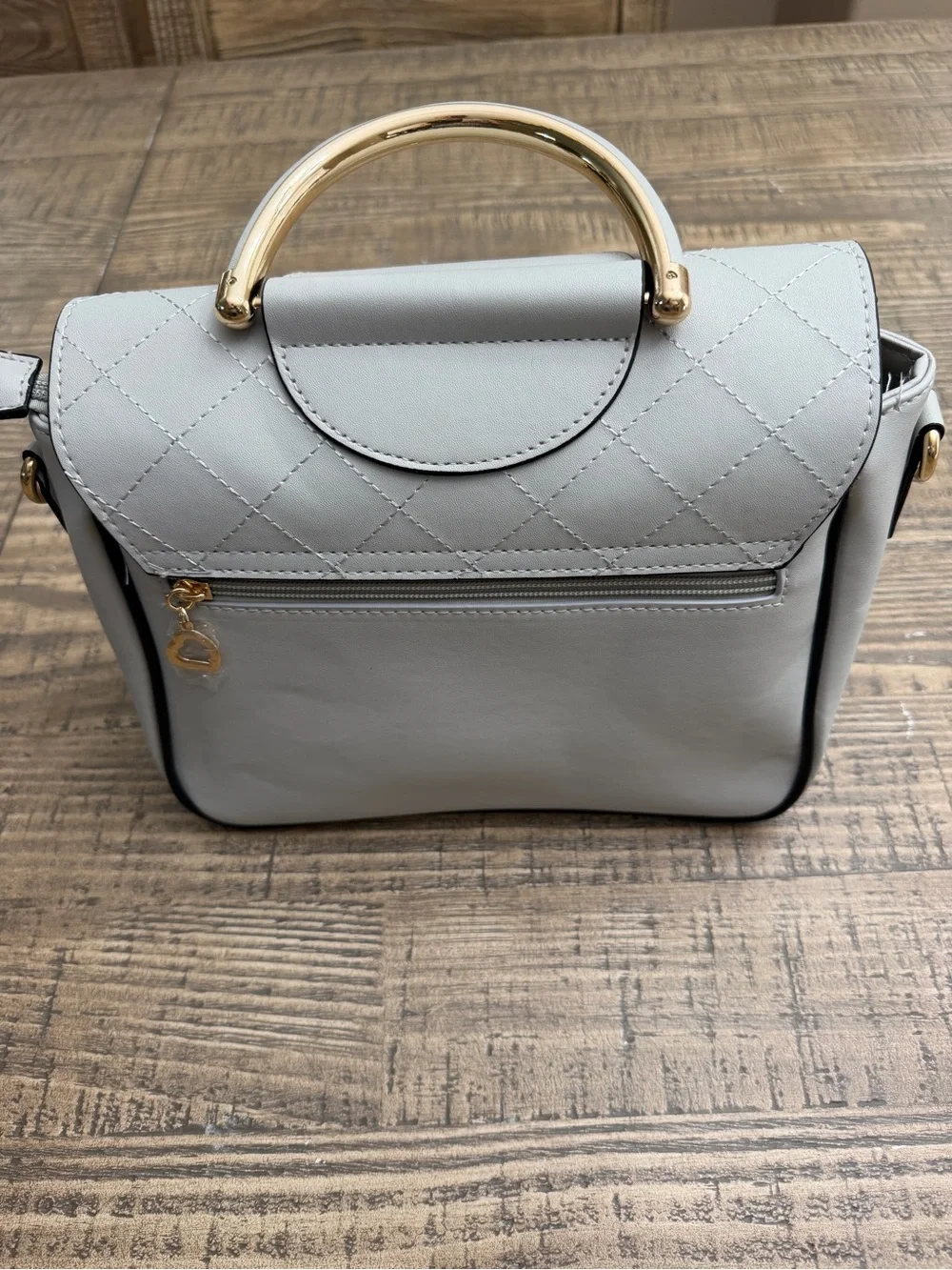 Bella Russo chic light